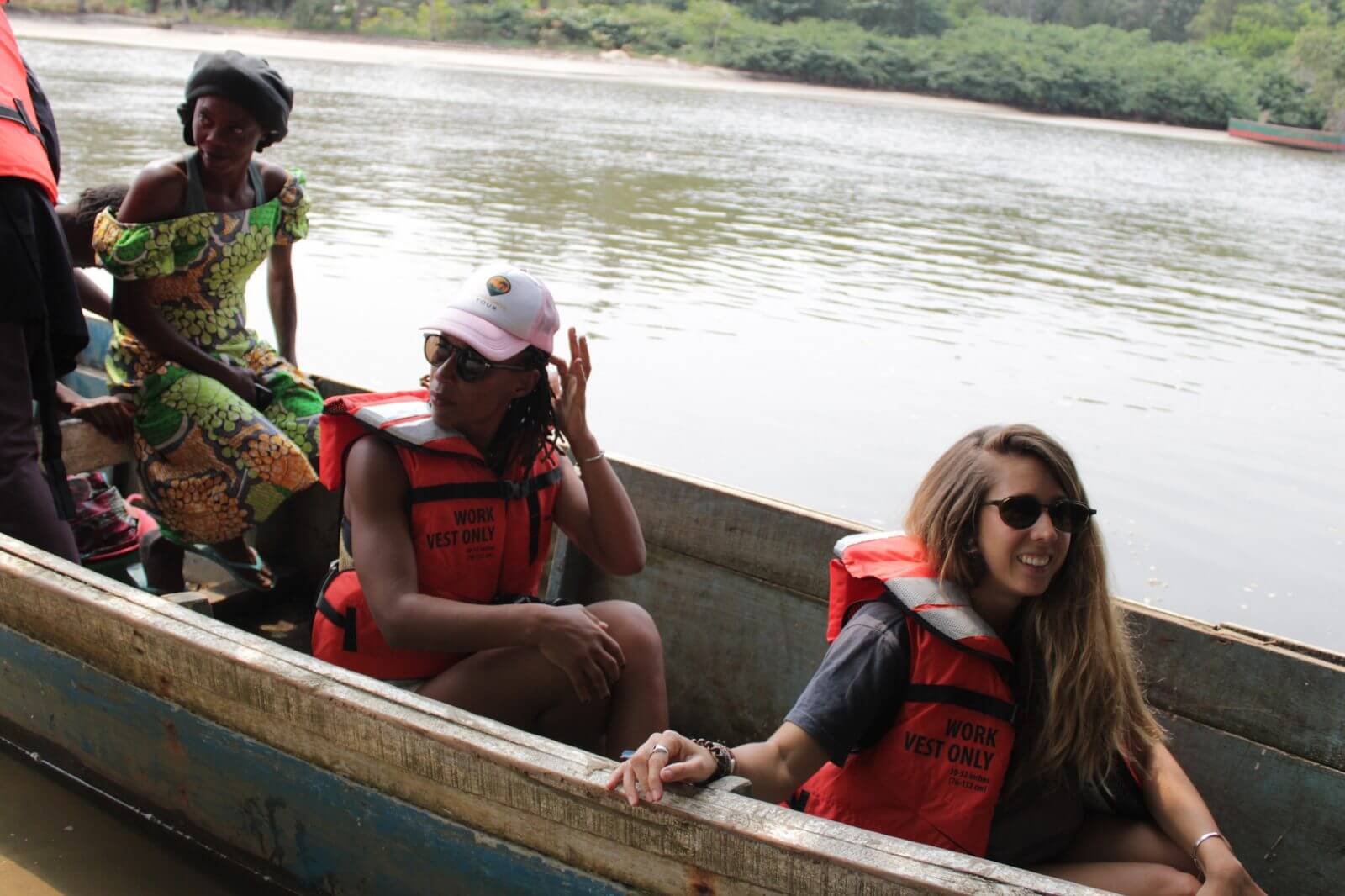 Passeio de barco em Cabinda